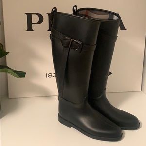 Burberry boots